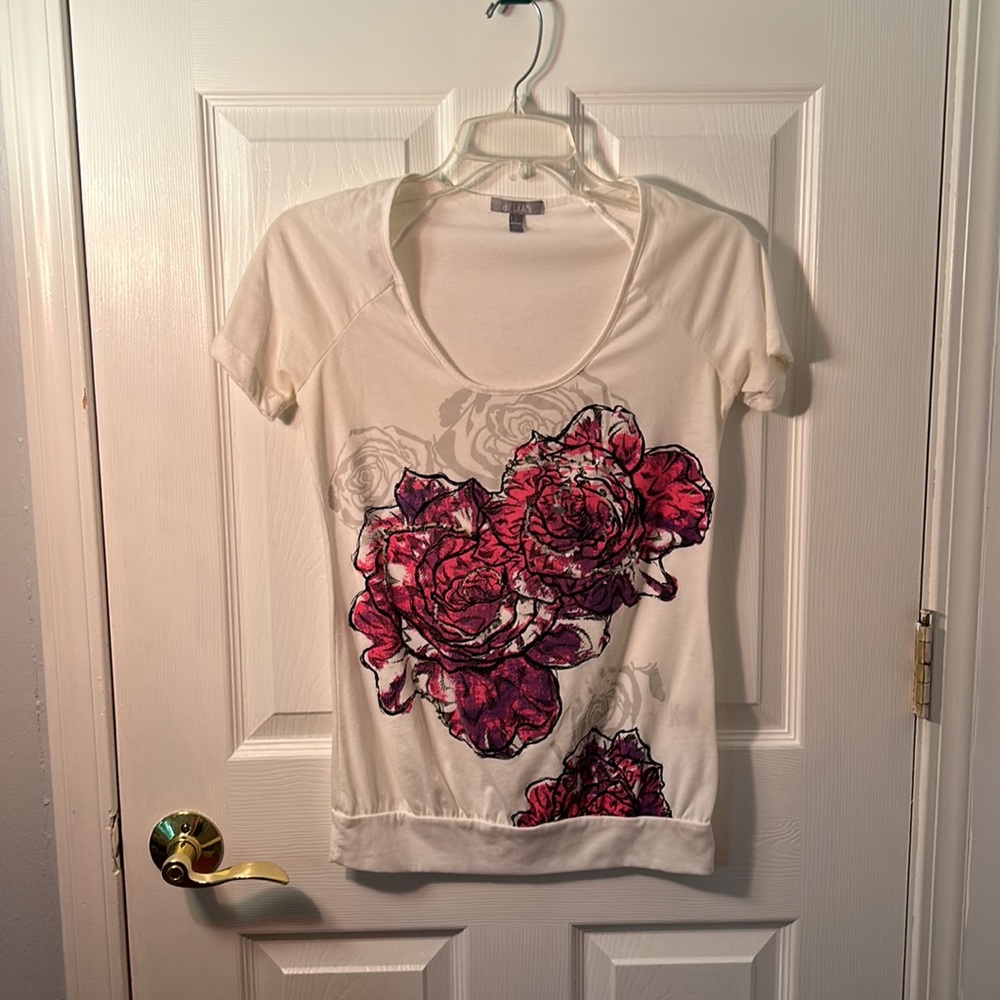 dELias White T-Shirt w/Purple & Pink Flowers